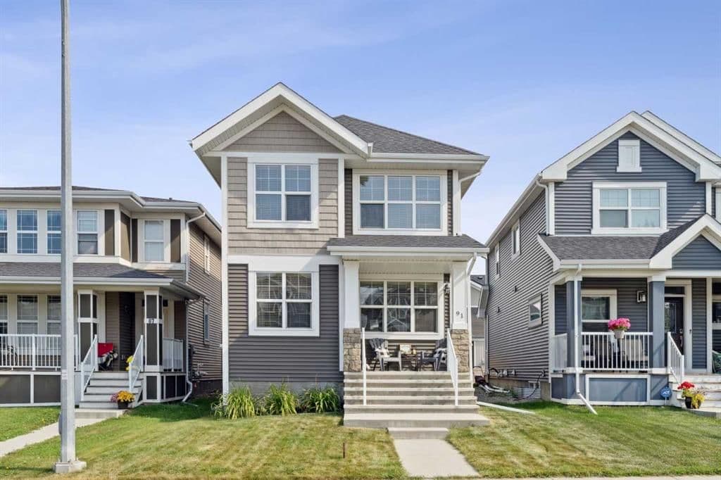 Recently sold home in River Heights