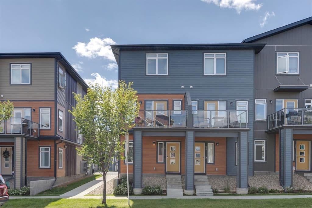 Recently sold home in Sage Hill