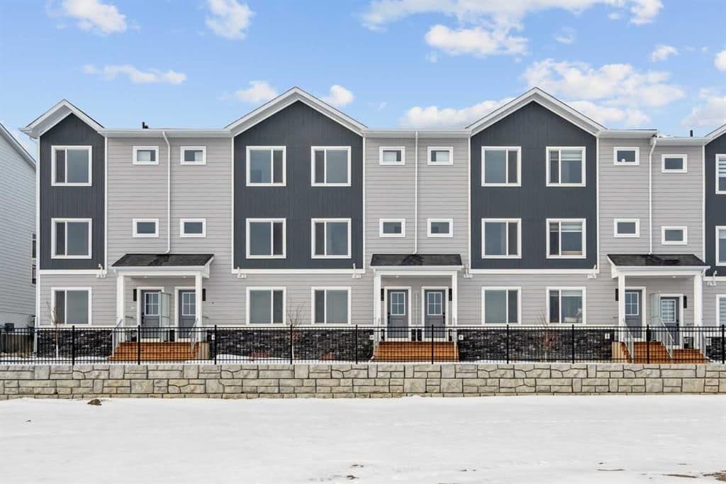 Recently sold home in Wildflower