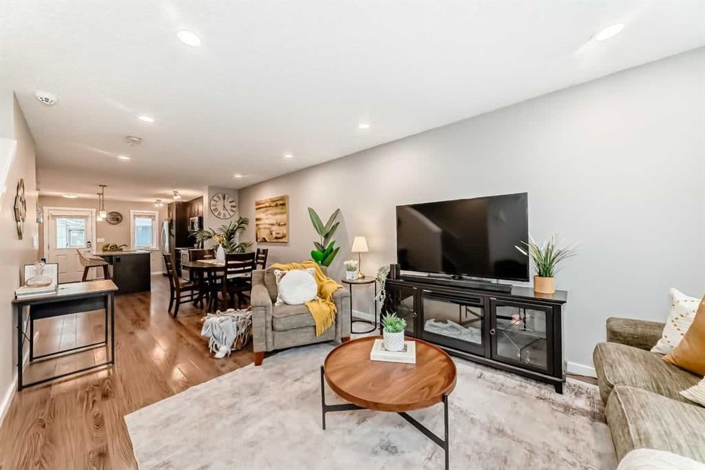 Recently sold home in Ravenswood