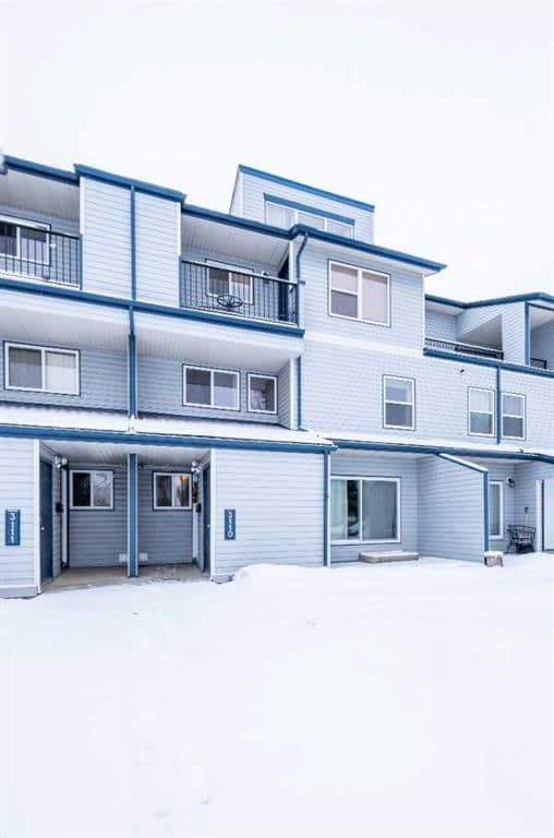 Recently sold home in South Patterson Place