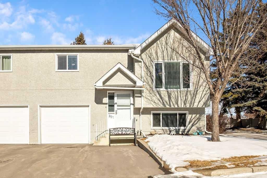 Recently sold home in High River Golf Course