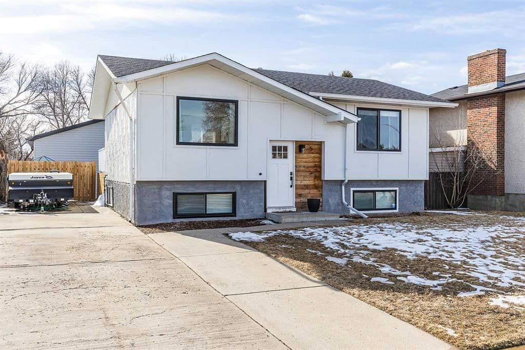 Recently sold home in Southview-Park Meadows