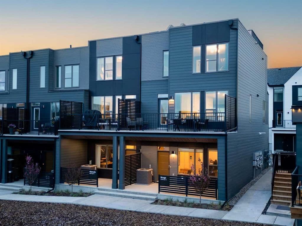 Recently sold home in Shaganappi