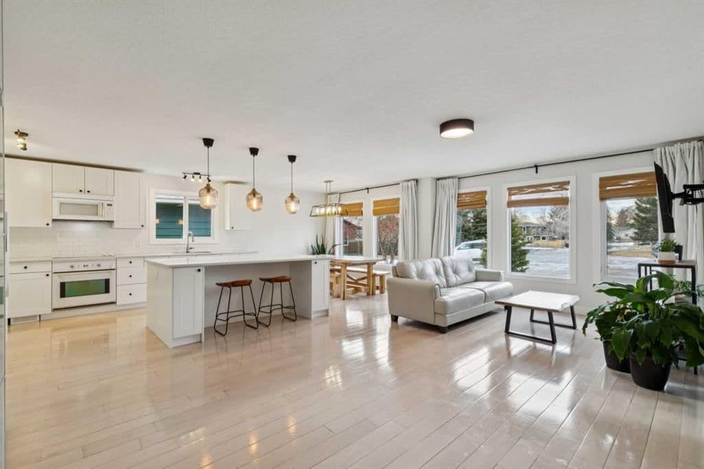 Recently sold home in Shawnessy