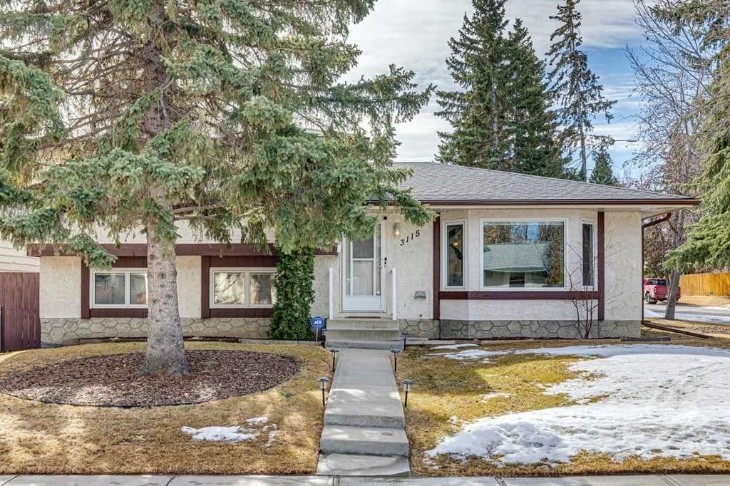 Recently sold home in Oakridge