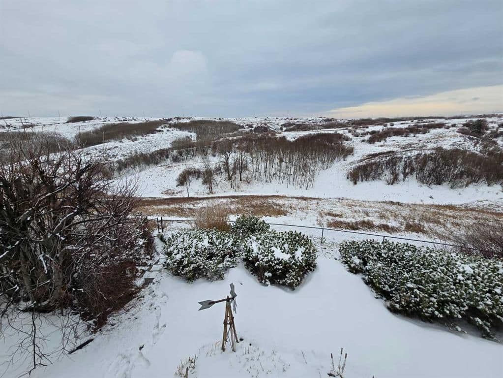 Recently sold home in MacEwan Glen