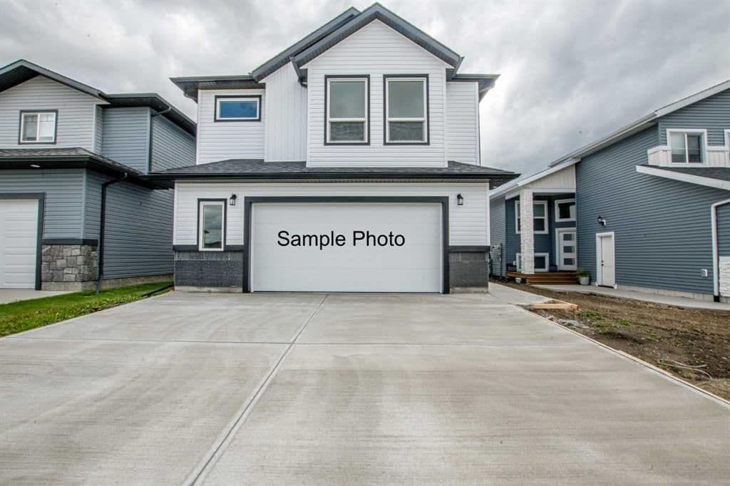 Recently sold home in Royal Oaks