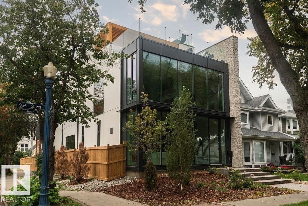 Recently sold home in Cloverdale