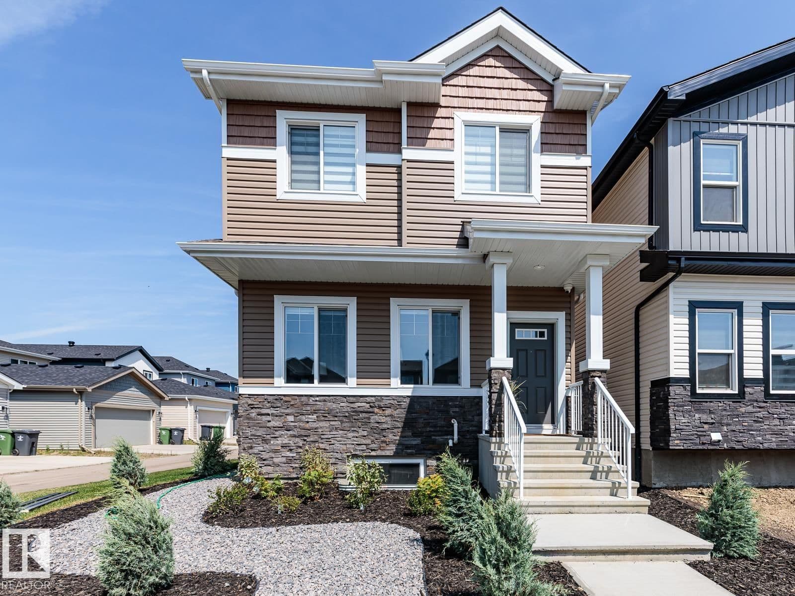 Recently sold home in Triomphe Estates