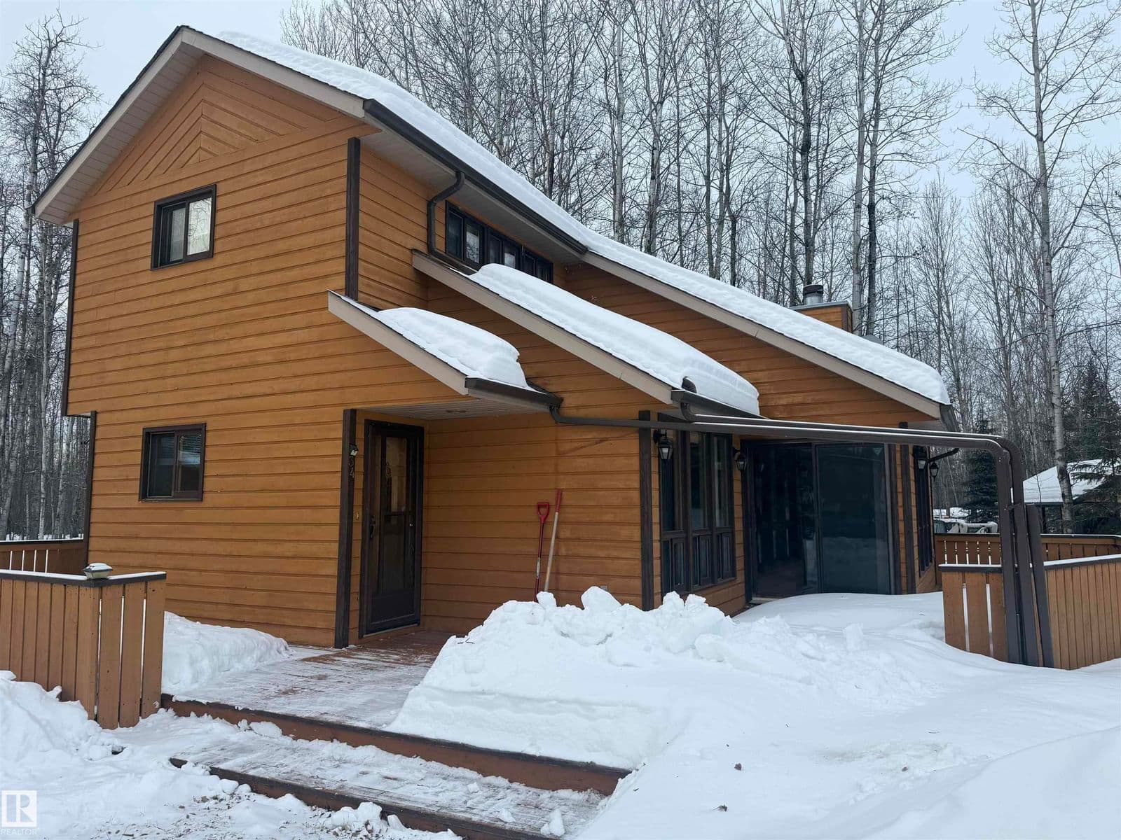 Recently sold home in Whispering Hills