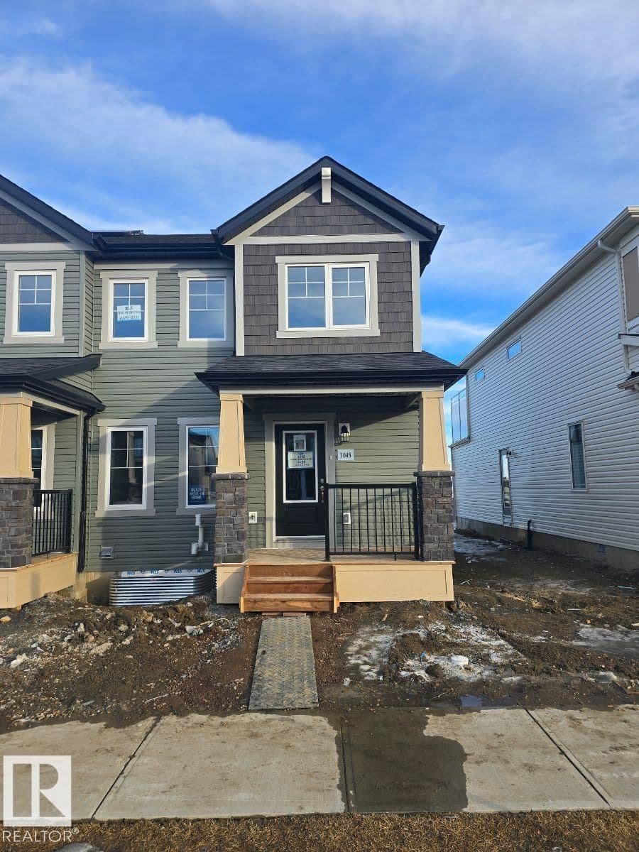 Recently sold home in Hearthstone (Strathcona)