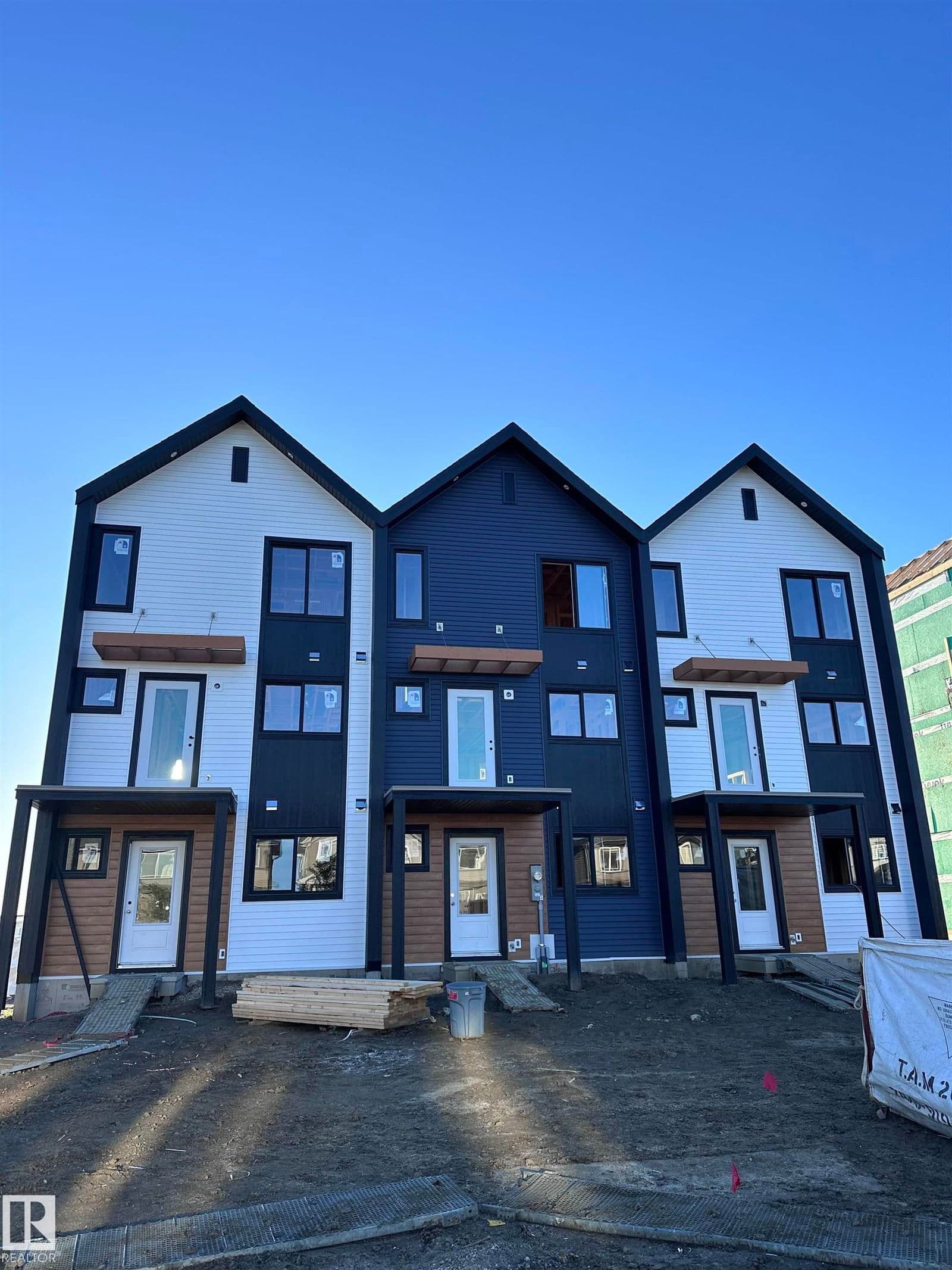 Recently sold home in North Ridge