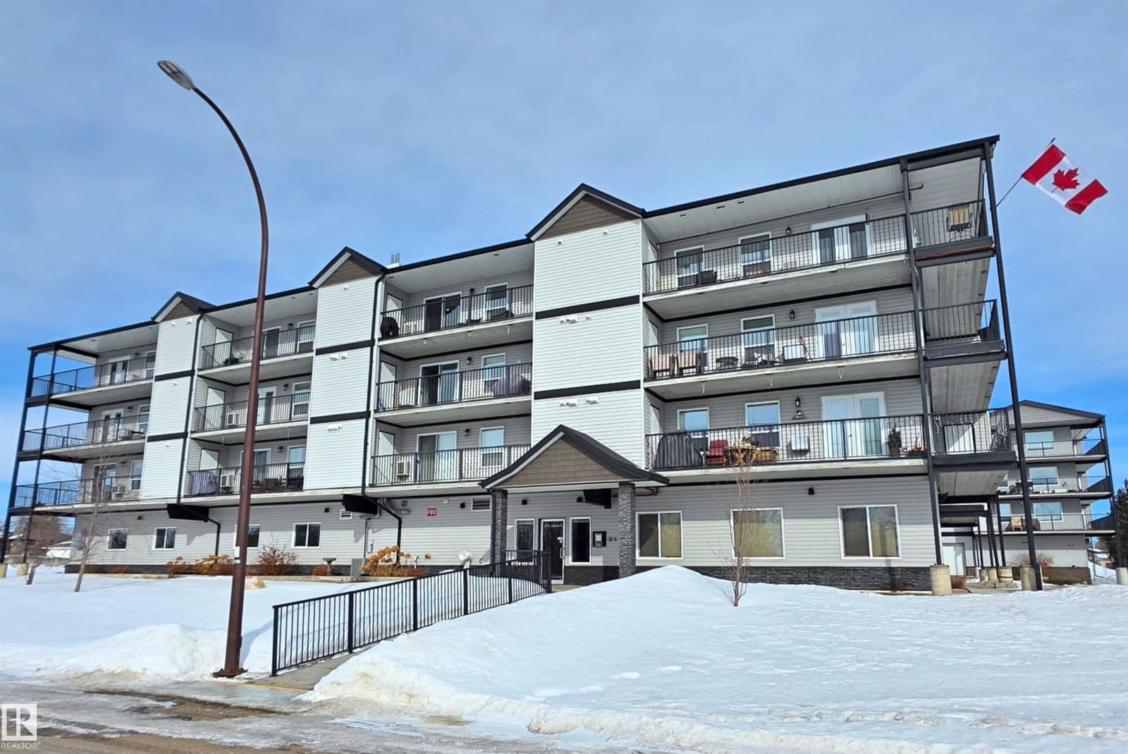 Recently sold home in St. Paul Town