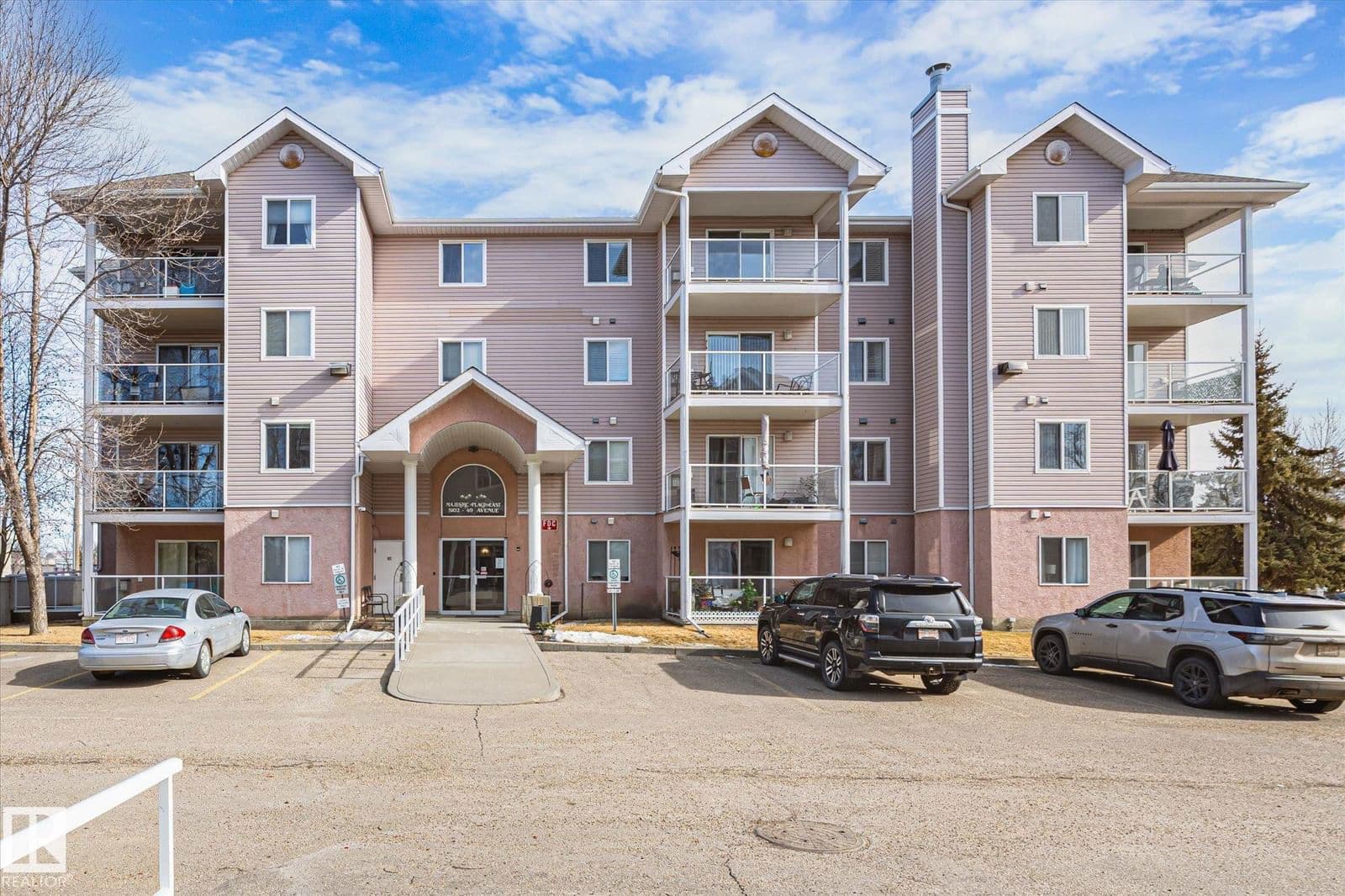 Recently sold home in Linsford Park