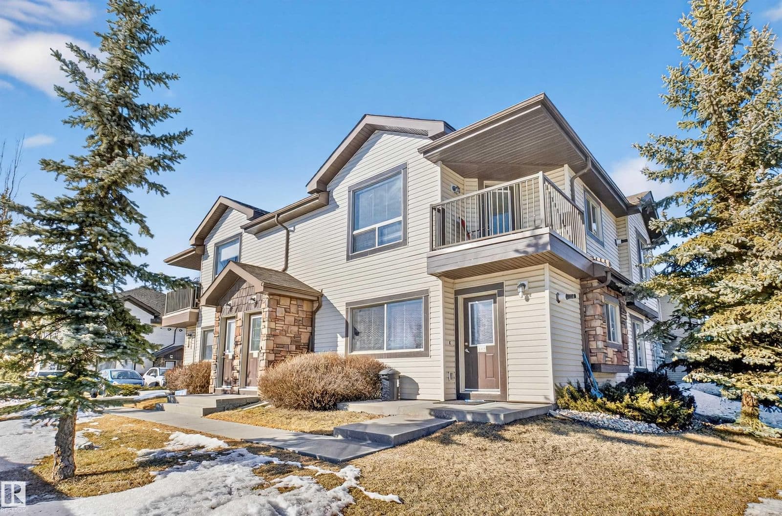 Recently sold home in Charlesworth