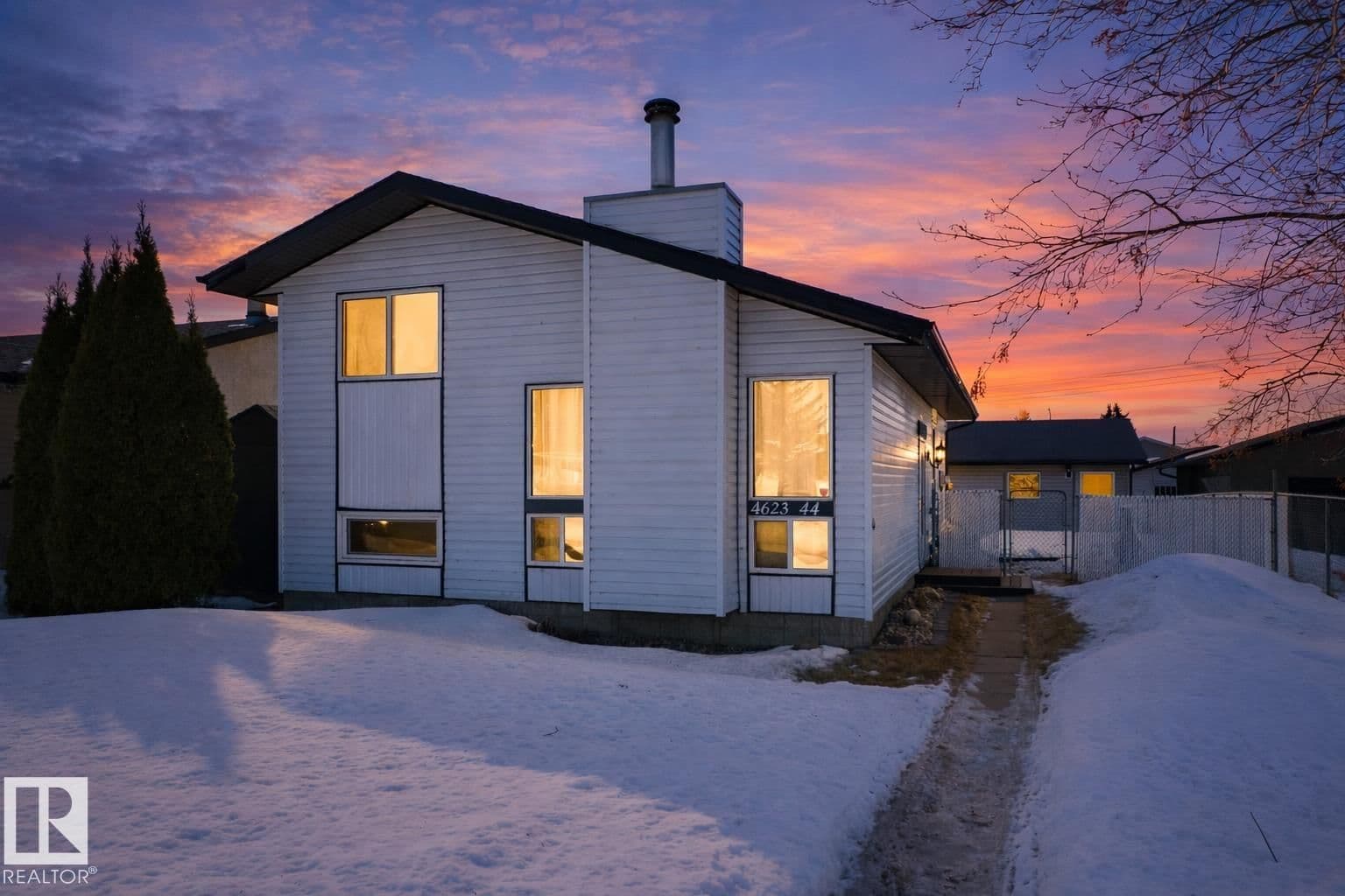 Recently sold home in Gibbons