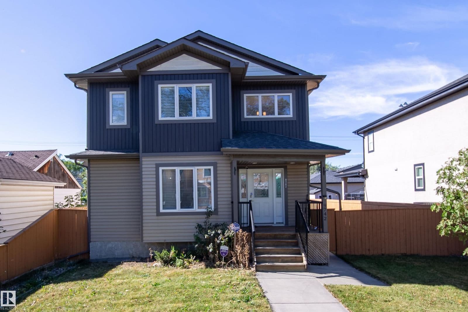 Recently sold home in West Jasper Place