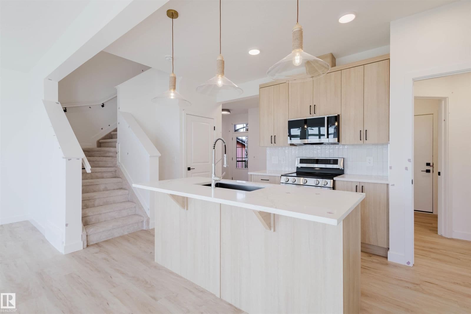 Recently sold home in Chérot